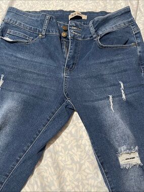 Blue Savvy Distressed Ankle Jeans - Blue
